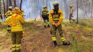 En este momento estás viendo  ¡BRIGADAS COMUNITARIAS SALVANMAS DE 10.200 HECTAREAS DE SER CONSUMIDAS POR INCENDIOS FORESTAES ¡