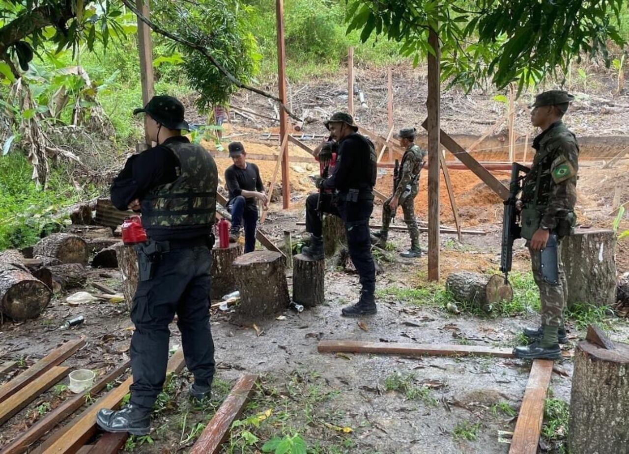 En este momento estás viendo ¡OPERACIÓN CONTRA MINERIA ILEGAL BINACIONAL EN EL AMAZONAS ¡