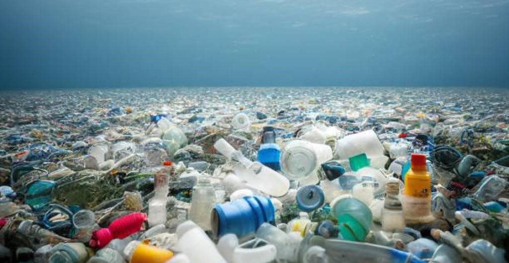 En este momento estás viendo ¡BOTELLAS PLÁSTICAS INUNDAN COSTAS DE CENTROAMÉRICA ¡