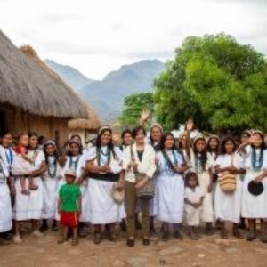 ¡MINISTRA (E) IRENE VELEZ LIDERA ENTREGA DE 15.000 MILLONES A PUEBLOS INDIGENAS DE LA SIERRA NEVADA ¡